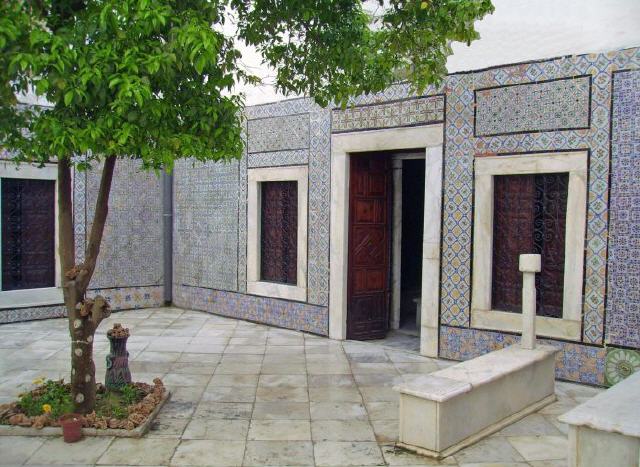 Tunis - Mausoleum Tourbet El Bey